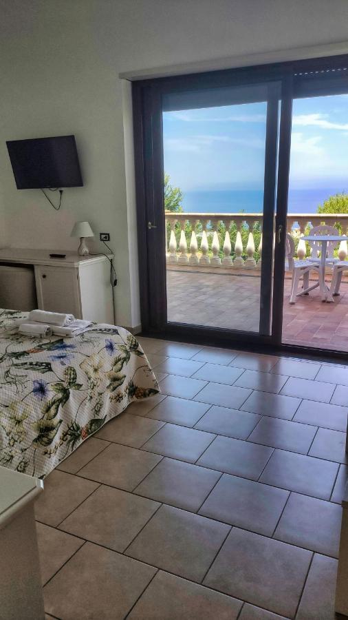 Residenza Domus Aurea Tropea- Vista Mare Hotel Santa Domenica  Exterior photo