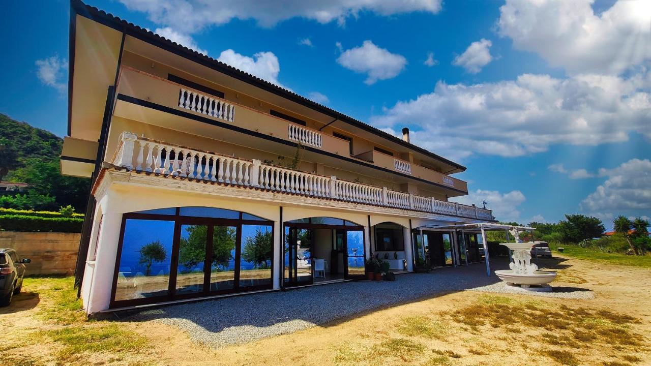 Residenza Domus Aurea Tropea- Vista Mare Hotel Santa Domenica  Exterior photo