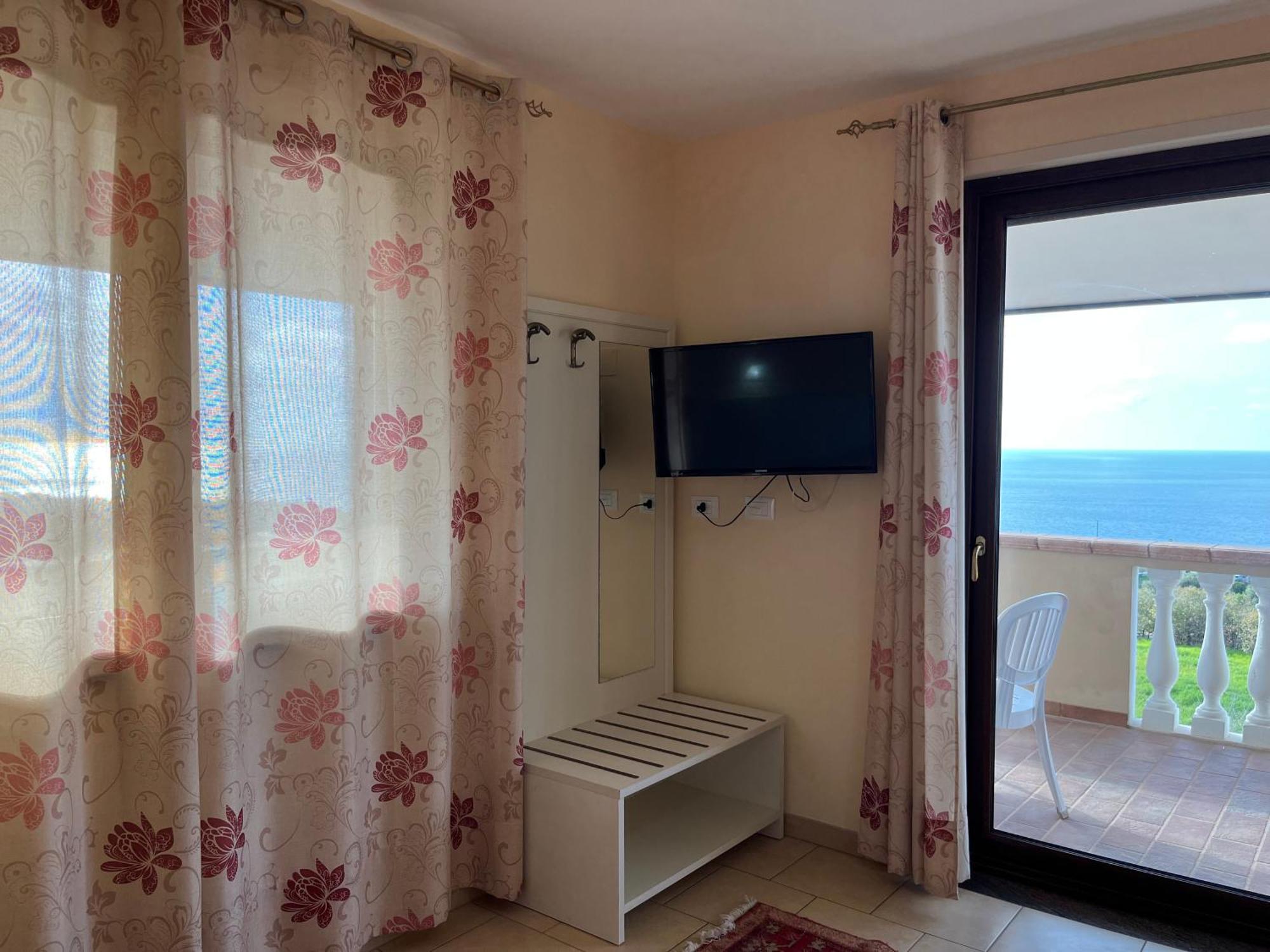 Residenza Domus Aurea Tropea- Vista Mare Hotel Santa Domenica  Exterior photo